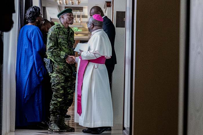 Congolese kerkleiders ontmoeten Rwanda-gesteunde rebellen in het oosten in de laatste drang naar vrede