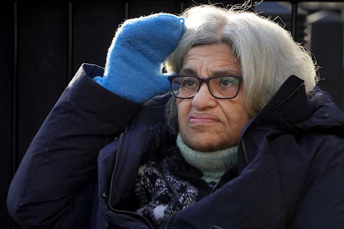 Een moeder pleit voor de hulp van Groot -Brittannië bij het bevrijden van zoon uit de Egyptische gevangenis, een dag van honger tegelijk