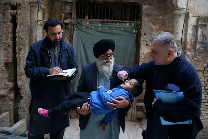 Gewetens doden politieagent toegewezen om polio -werknemers te bewaken in het noordwesten van Pakistan