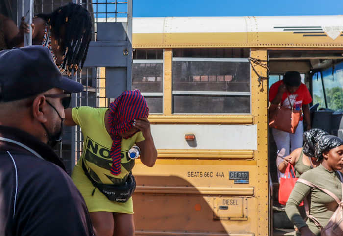 Haïtiaanse migranten delen aangrijpende verhalen over misbruik terwijl Dominicaanse Republiek deportaties oprijst