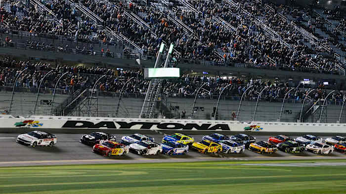 Hier is een spoedcursus - echt een spiekbriefje - echt - voor de 67e running van de Daytona 500