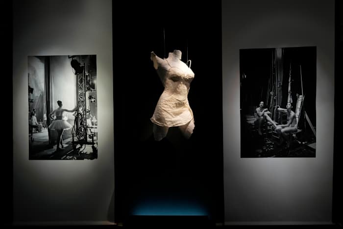 La Scala Exhibition viert het Ballet Corps van het theater met openhartige foto's achter de schermen