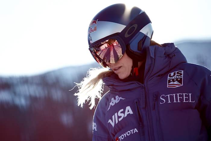 Lindsey Vonn raakte pauze op haar leven om 'een nieuwe standaard te zetten van wat mogelijk is' terug op de skipistes