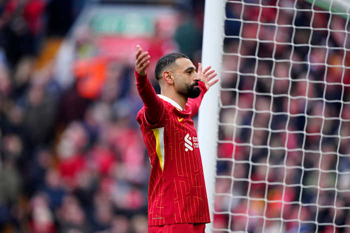 Liverpool blijft de titelkosten van Premier League voortzetten en het seizoen van Man United wordt steeds erger