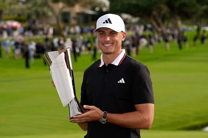 Ludvig Aberg verzamelt zich aan het stuk bij Torrey Pines om de Genesis Invitational te winnen