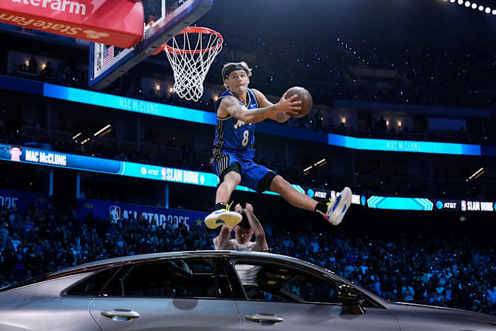Mac McClung haalt de eerste NBA Dunk Contest drie-turf uit