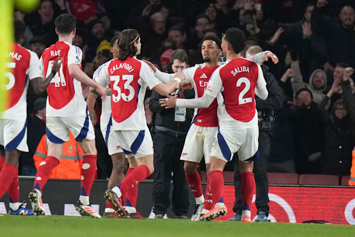 Man City heeft 5-1 geslagen door Arsenal en Man United verliest weer thuis in Premier League