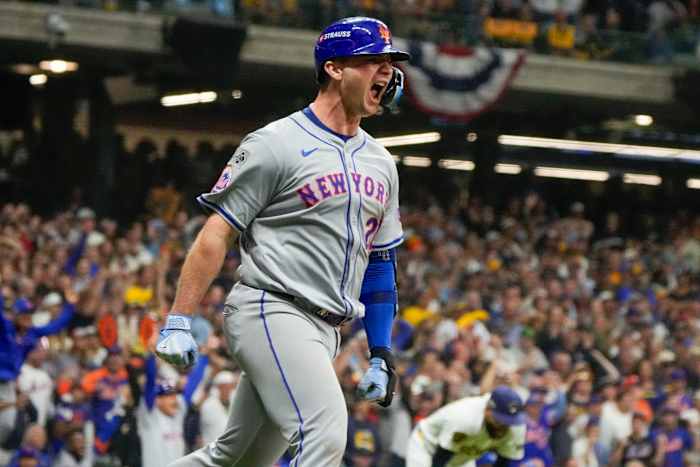 Mets voltooien Pete Alonso Deal en onderteken gewonde reliever Drew Smith