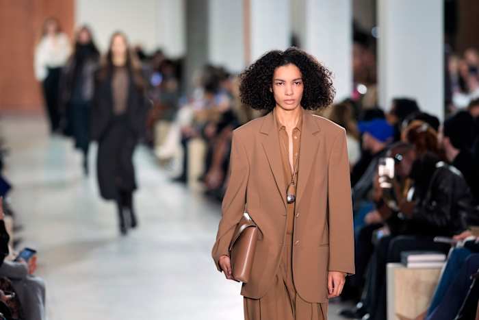 Michael Kors doet het rustig aan met een nieuwe collectie op New York Fashion Week