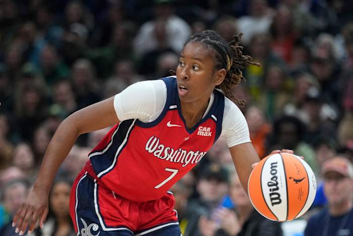 Mystics ruilen twee keer All-Star Ariel Atkins naar de Sky voor nummer 3 pick in WNBA Draft