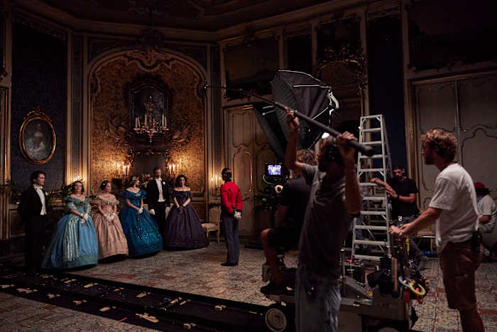 Netflix -serie 'The Leopard' remakes de klassieke Italiaanse roman als een weelderige periode -drama