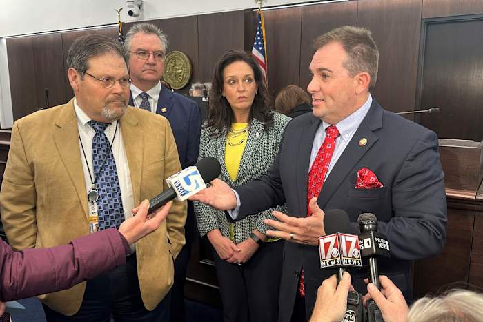 Nog eens $ 500 miljoen voor orkaan Helene Relief in North Carolina passeert belangrijke hindernis