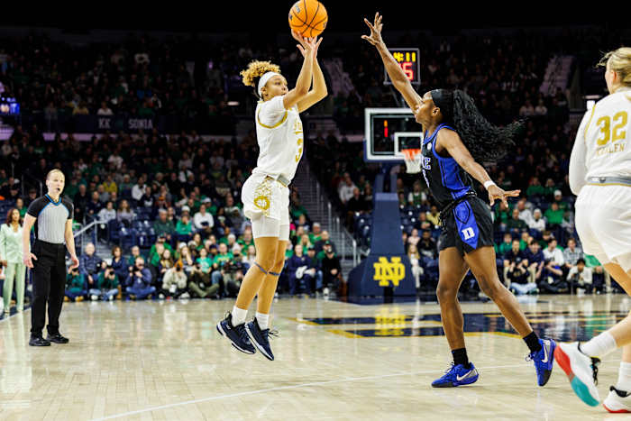 Notre Dame verhuist naar nummer 1 in AP dames basketbalpeiling, heeft een drukke week vooruit