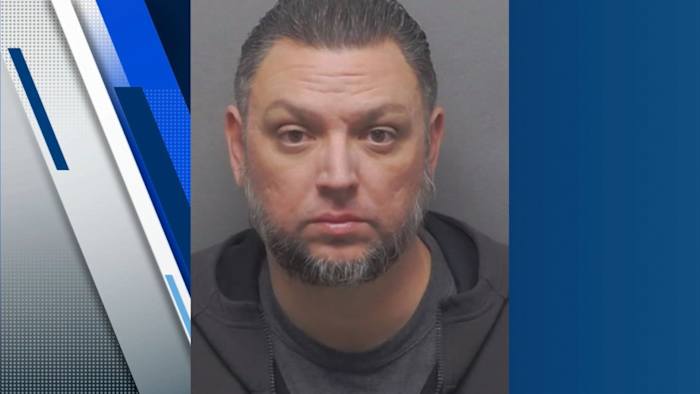 Records onthullen details van de impasse van Brandon Poulos met Comal County Afgevaardigden voor Stone Oak Shooting