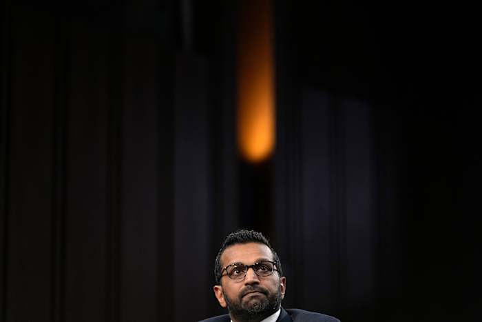 Senaatspaneel bevordert de nominatie van Kash Patel, Trump's pick om de FBI te leiden