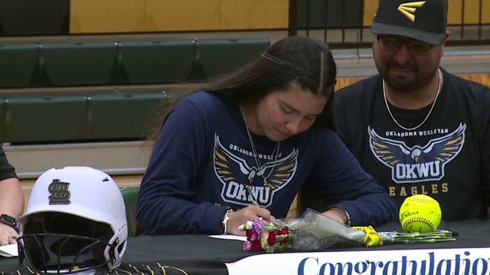 Southwest Legacy Softball Star Signs met Oklahoma Wesleyan University