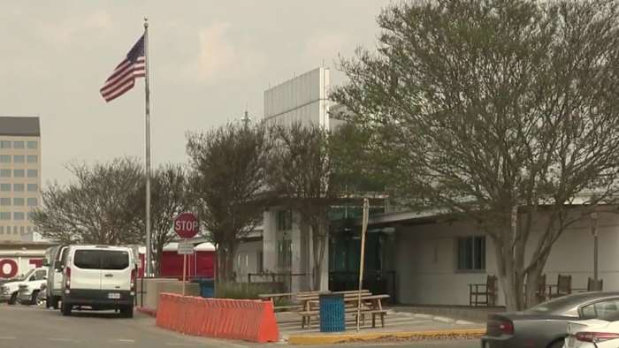 Stad San Antonio om het Migrant Resource Center te sluiten