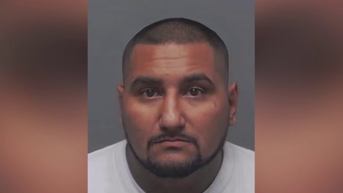 Verdachte gearresteerd na downtown vechtpartij, schieten werd formeel aangeklaagd in verband met moordzaak, blijkt uit records