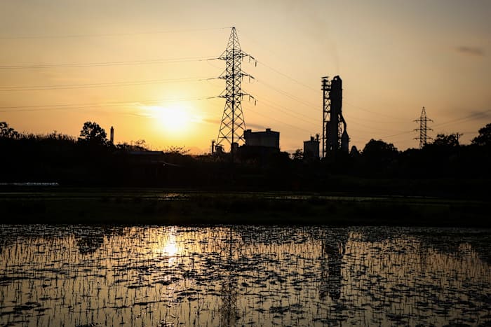 Vietnam plant energieverschuiving naar het opbouwen van meer zonne -energie, minder afhankelijkheid van gas en steenkool