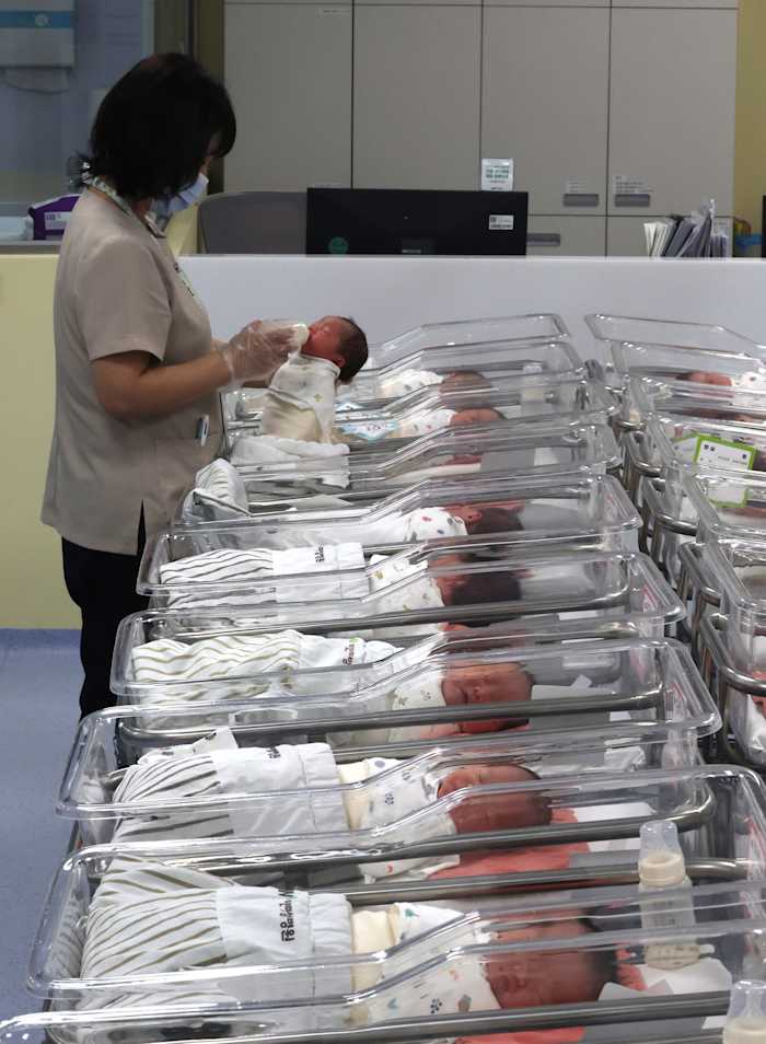 Zuid -Koreaanse geboorten toegenomen vorig jaar voor het eerst in bijna een decennium