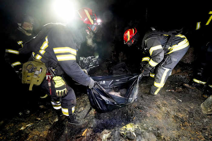 2 mensen gedood en tientallen gewonden in de Russische aanval op Kharkiv