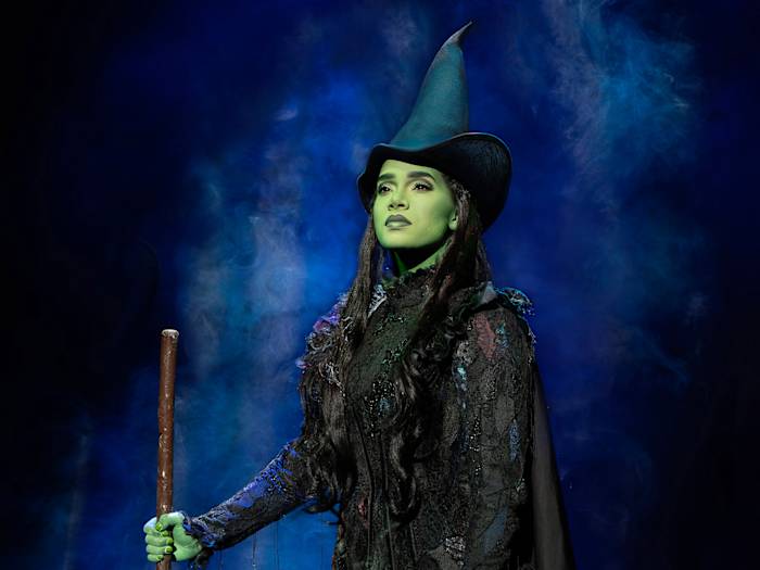 Broadway's 'Wicked' verwelkomt Lencia Kebede, de eerste pionieren fulltime zwarte Elphaba