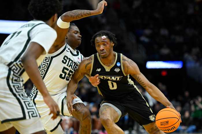 Bryant Guard Earl Timberlake geeft de Bulldogs hun ene bloedige moment in maart Madness