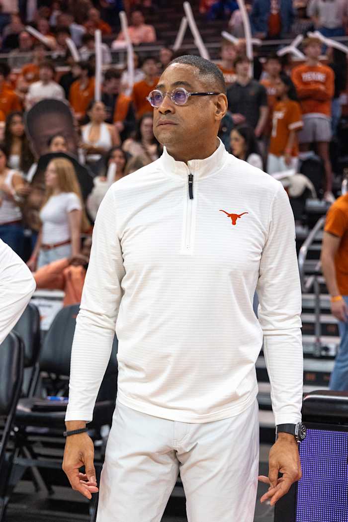 Chaz Lanier scoort 23 als nr. 8 Tennessee Downs Texas om SEC Tournament Semis te bereiken