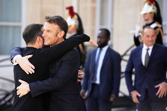 De Franse president zegt dat niet alle Europese bondgenoten het eens zijn over een voorgestelde geweld voor Oekraïne