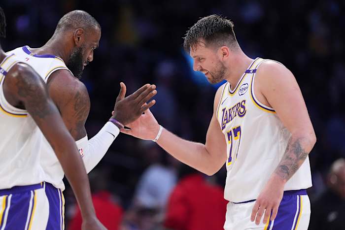 De Lakers en LeBron genieten duidelijk van wat de Luka -handel deed voor hun titelhoop