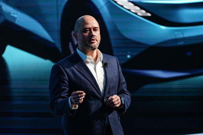 De nieuwe CEO van Nissan zegt dat de Japanse automaker sneller zal bewegen om een ​​ommekeer te bereiken