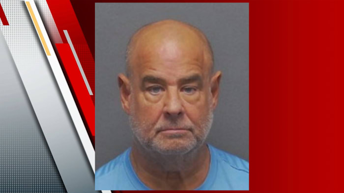 Dokter gearresteerd in Belize na vluchtende kinderpornografie die in Bexar County was veroordeling