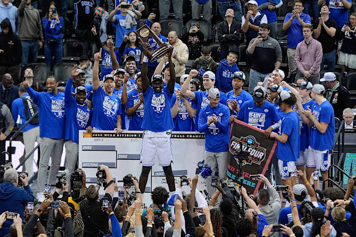 Duke's Great D stuurt Blue Devils naar hun 18e finale vier met een 85-65 overwinning op Alabama