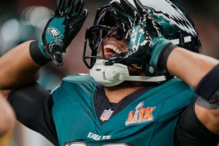Eagles maken Barkley de hoogste betaalde terugloopt met 2-jarige deal van $ 41,2 miljoen, zegt AP Source, zegt AP Source