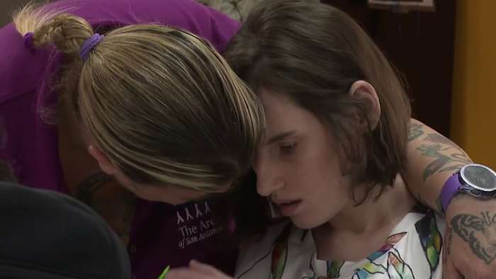 Een moeder deelt hoe de boog van San Antonio haar leven heeft getransformeerd