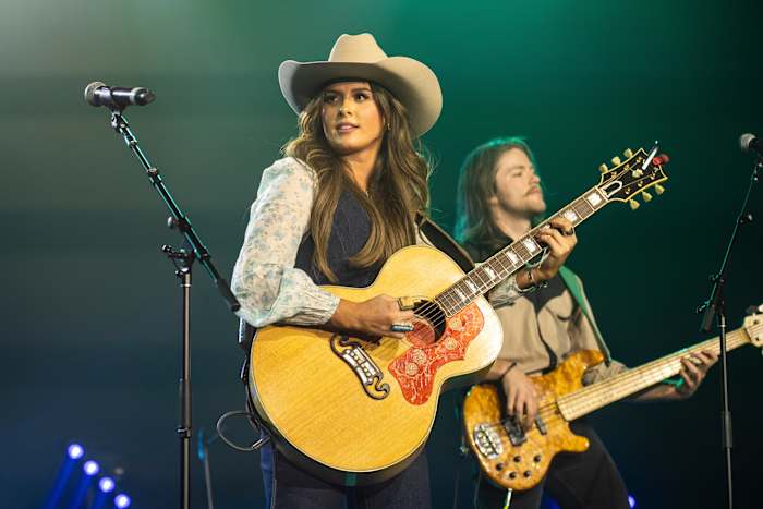 Ella Langley leidt 2025 ACM Awards -nominaties. Beyoncé en Miranda Lambert zijn buitengesloten