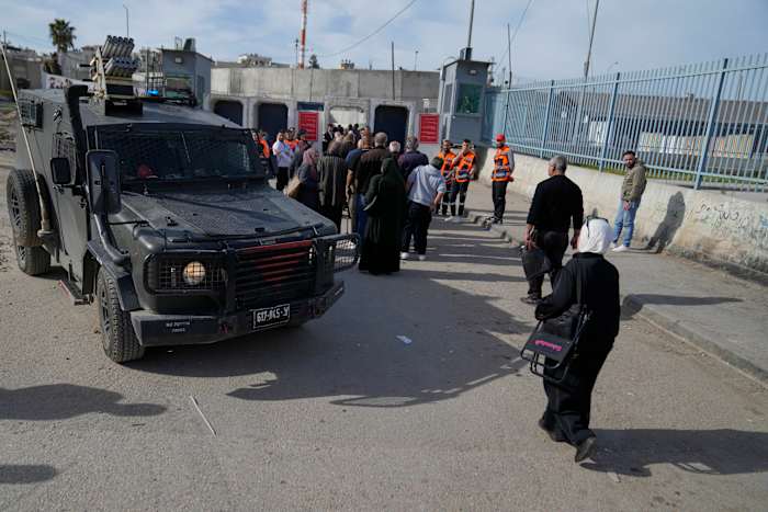 Hamas zegt dat het een US-Israëlische gijzelaar en 4 lichamen zal vrijgeven, maar Israël is onmiddellijk twijfel