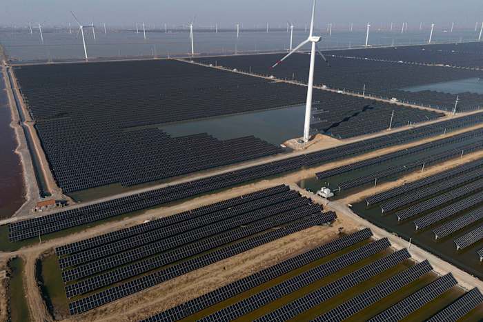 Hernieuwbare energie springt naar een nieuw hoog, aangedreven door China Solar Boom