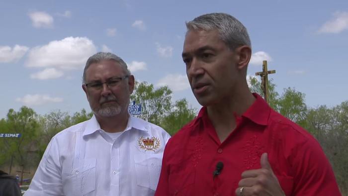 'Het is tragisch': ambtenaren zoeken antwoorden na vandalisme van Quintana Road Memorial ter ere van 53 migranten