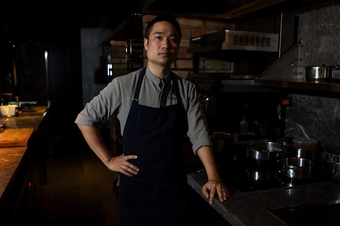 Hoe een chef -kok in Vietnam vissaus gebruikt als basis voor smaak