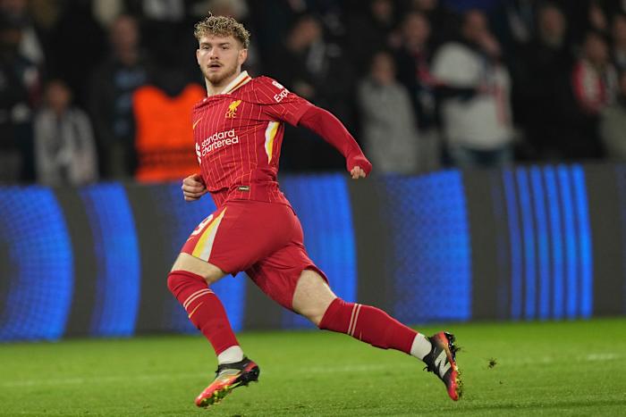 Liverpool verbijstert PSG met late winnaar in Champions League en 10-man Barcelona verslaat Benfica