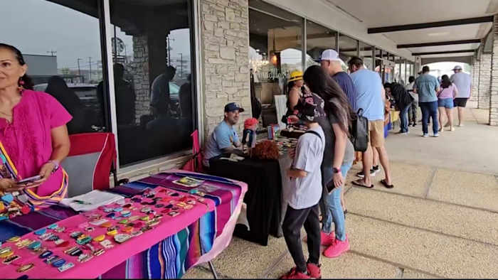 Lokale non -profitorganisaties en leveranciers verenigen zich voor Fiesta Medal Market aan de noordkant