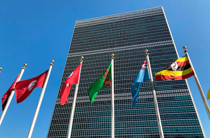 Naties worden geconfronteerd met terugslag tegen de rechten van vrouwen en houden zich in voor het versnellen van actie op gendergelijkheid