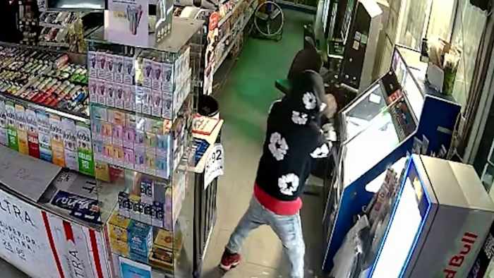 'Niemand helpt': Corner Store -eigenaar pleit voor politieactie na herhaalde inbraken