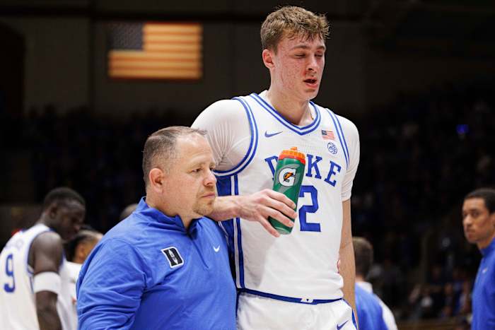 Nr. 2 Duke rolt langs Florida State 100-65 na de blessure van Flagg