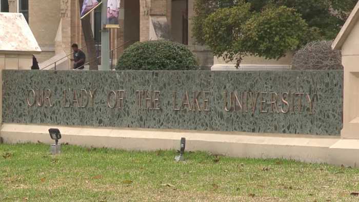 Onze -Lieve -Vrouw van de Lake University weigert nog steeds te zeggen welke programma's het snijden