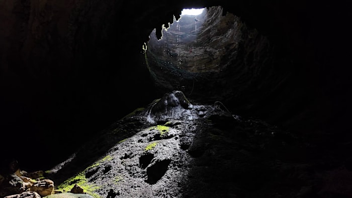 Onze eenmalige reis in het zinkgat van de duivel, een van de meest legendarische grotten van Texas
