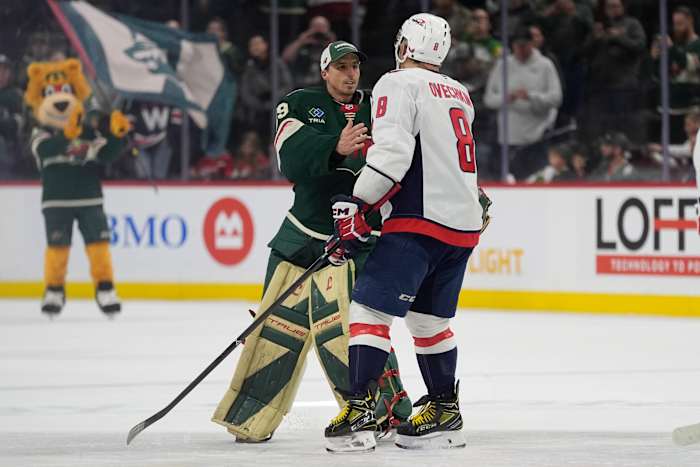 Ovechkin leidt het hele Capitals -team als eerbetoon aan Wild's Fleury met speciale postgame handshake -lijn
