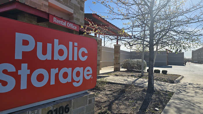 Paar gesneden gat in de muur van de westkant opslageenheid, gestolen van anderen, zegt SAPD