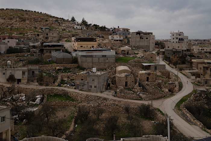 Palestijnen hopen dat 'geen ander land' Oscar -overwinning hulp brengt omdat ze geconfronteerd worden met mogelijke Israëlische verdrijving